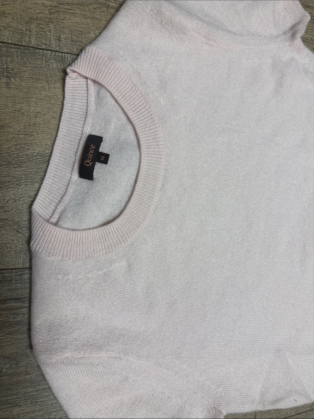 Quince Pale Pink Short-Sleeve Crewneck Cashmere Sweater - Picture 3 of 7